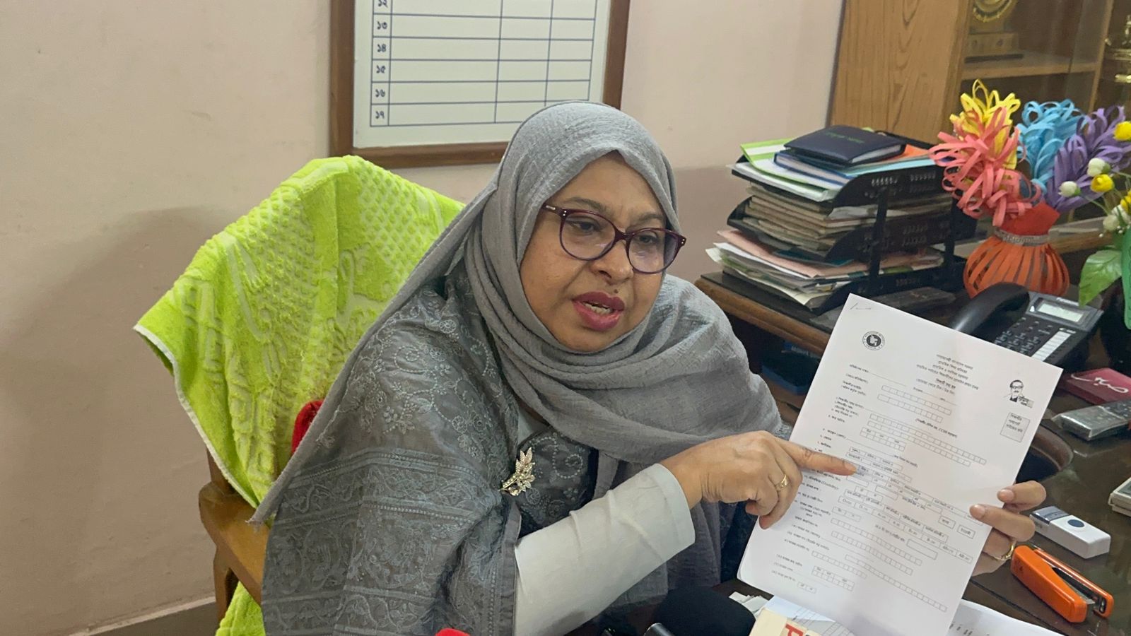 অবশেষে মুখ খুললেন মিরপুর গার্লস আইডিয়াল ল্যাবরেটরীর প্রধান শিক্ষিকা 